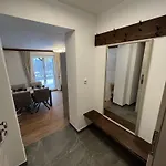Longaview شقة