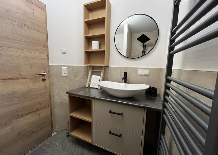 Longaview Apartament *