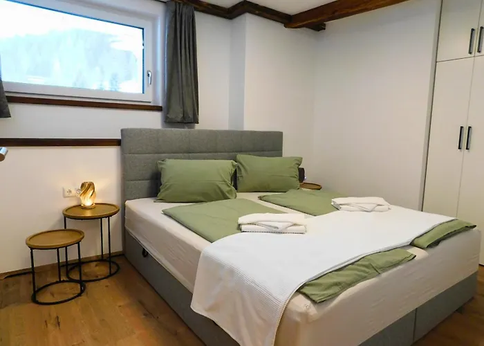 Longaview Apartament *